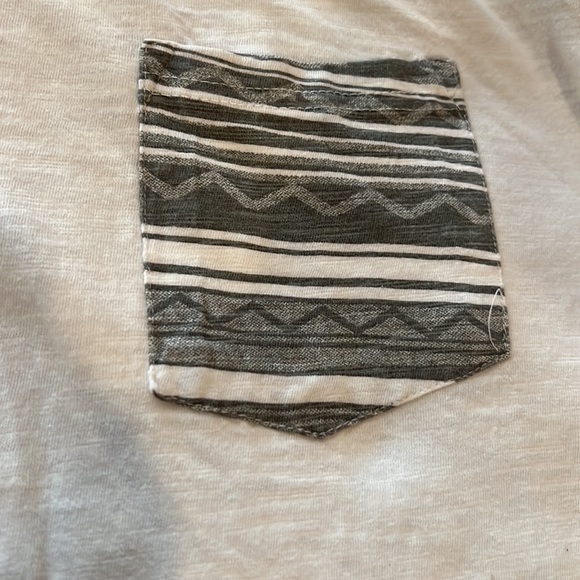 Broken Threads Premium denim goods one pocket long sleeve tshirt size large - Picture 4 of 16